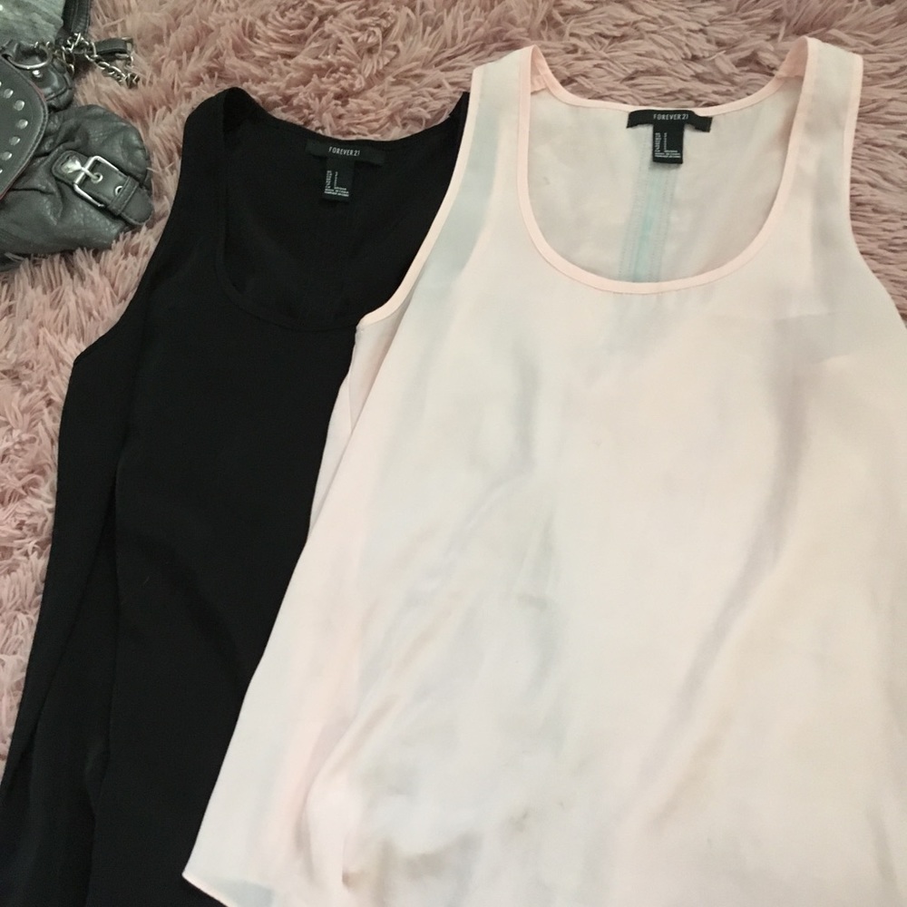 Two silk razorbacks